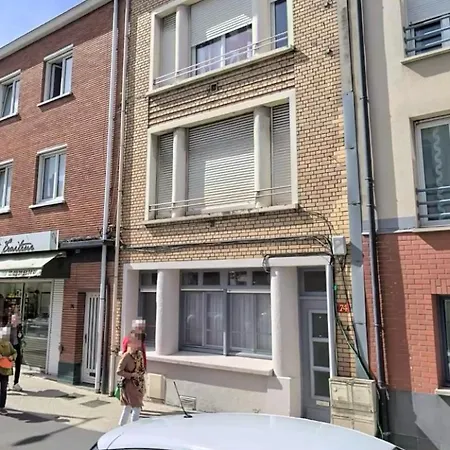 Appt Av De La Apartment *